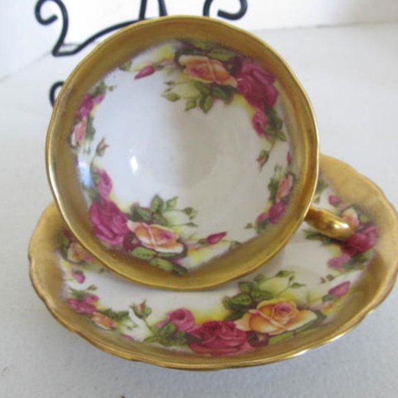 Royal Chelsea Golden Rose Tea Cup 3983A English Tea Cup and Saucer Bone China - Picture 3 of 6